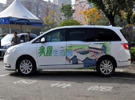 汝南户外车贴喷绘如何保持效果?